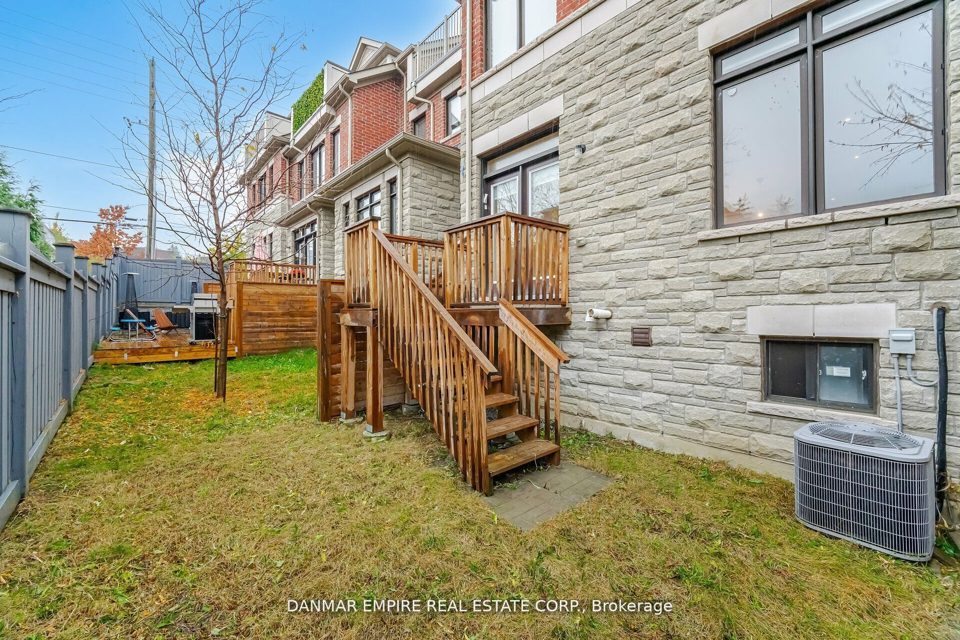 11 Hiawatha Court
