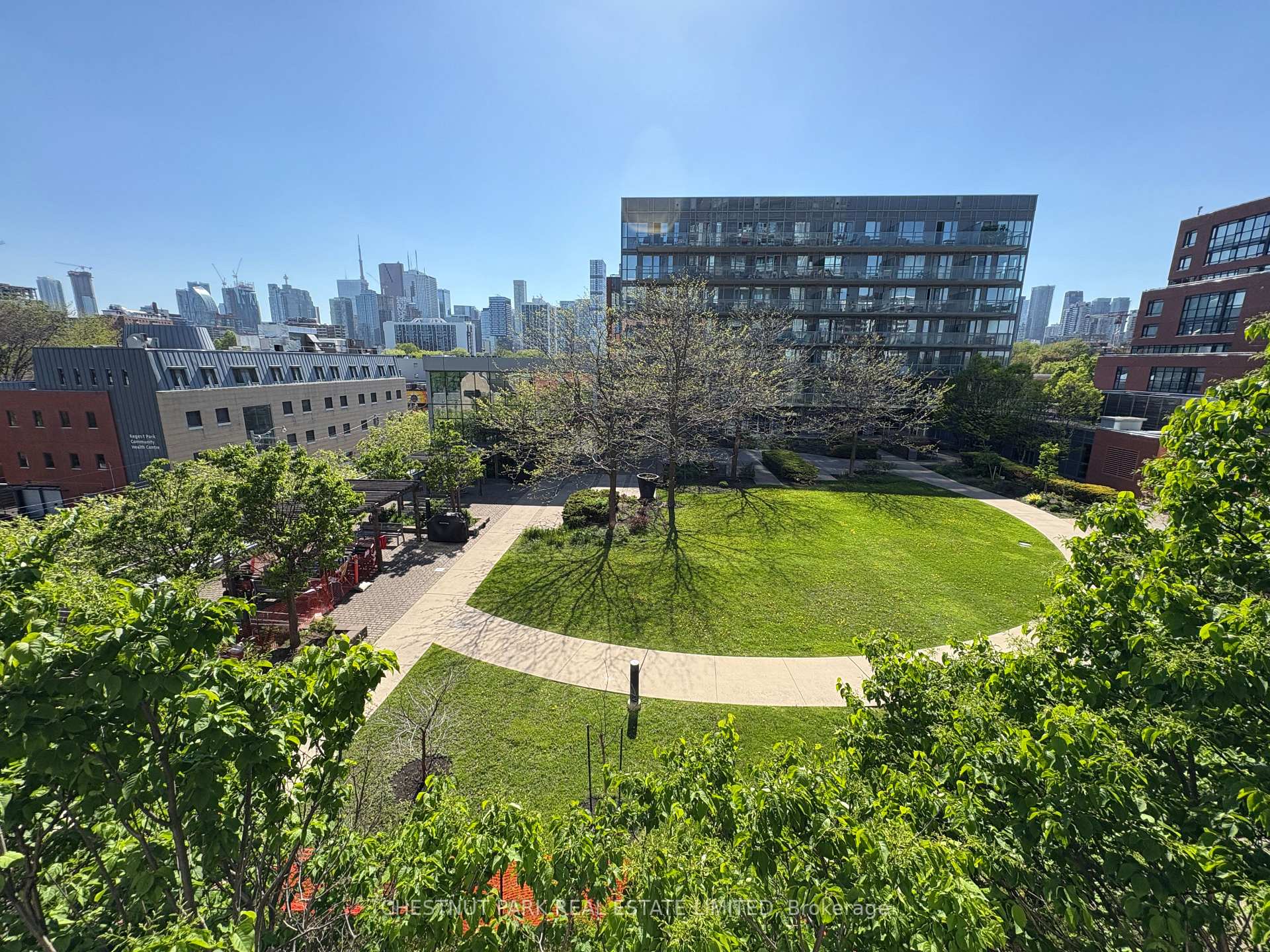 2 Bedrooms Condo at 25 Cole, Toronto For sale