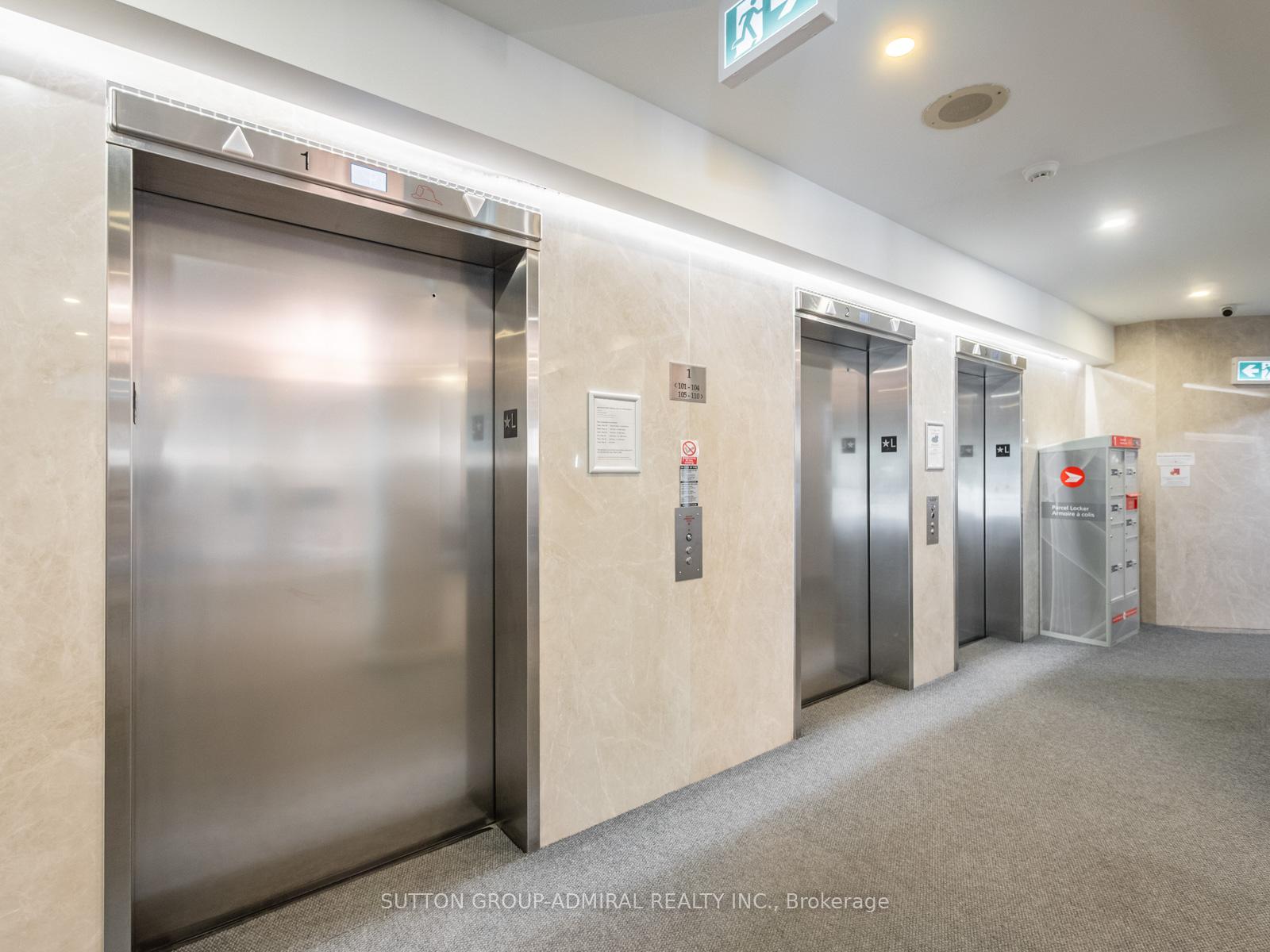 2 Bedrooms Condo at 120 Promenade, Vaughan For sale