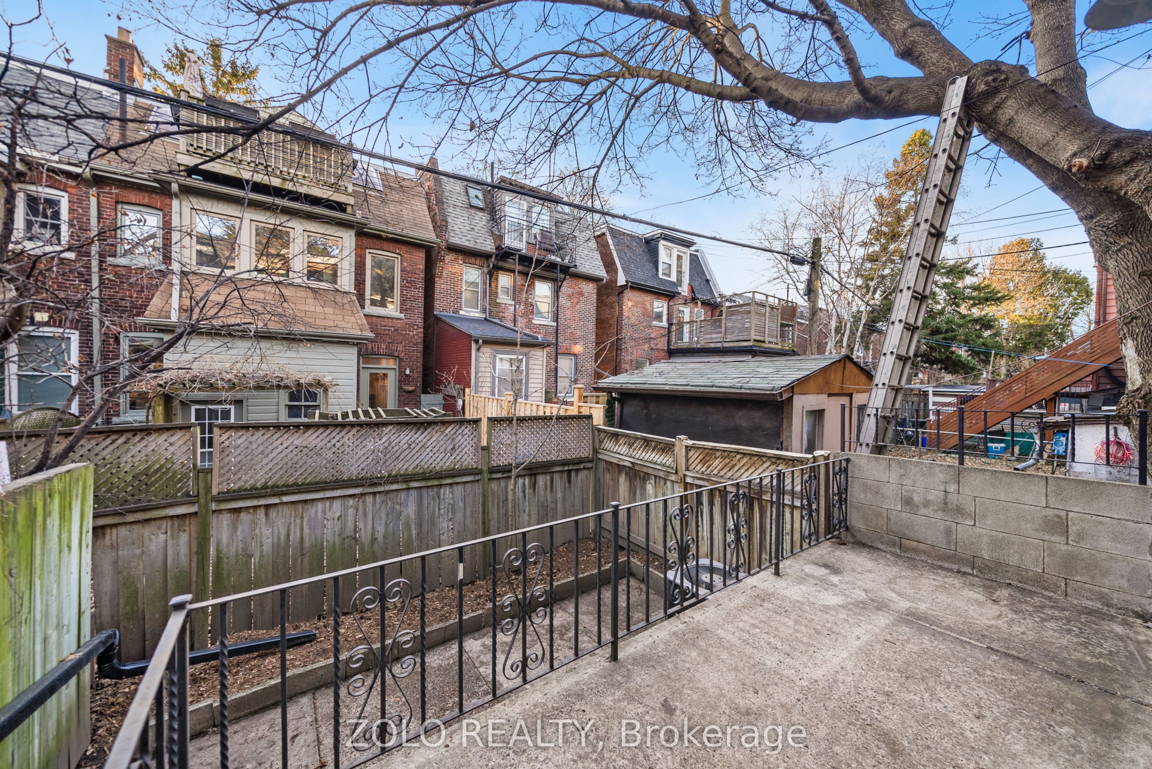 82 Bellwoods Avenue