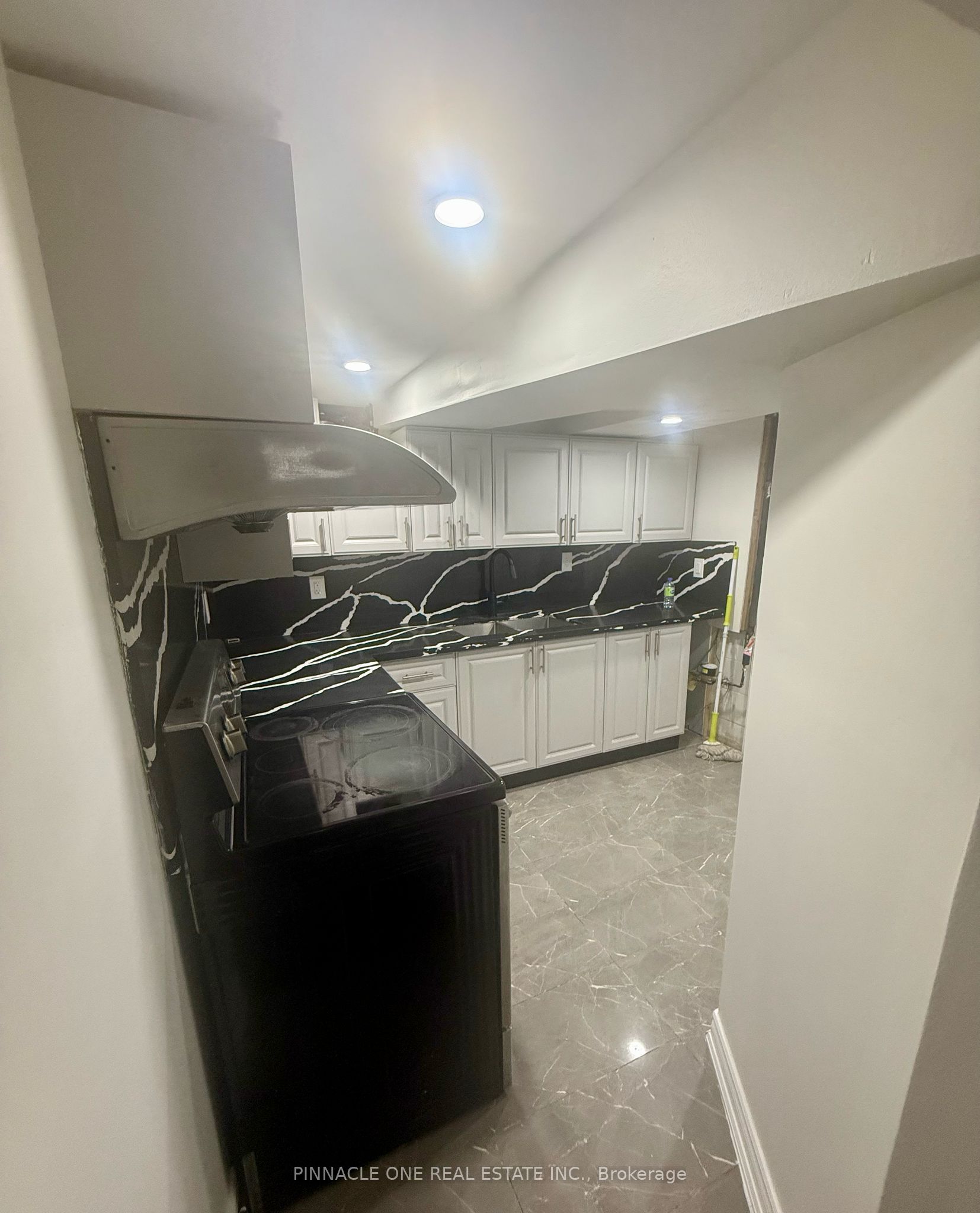 20 Dignam Court