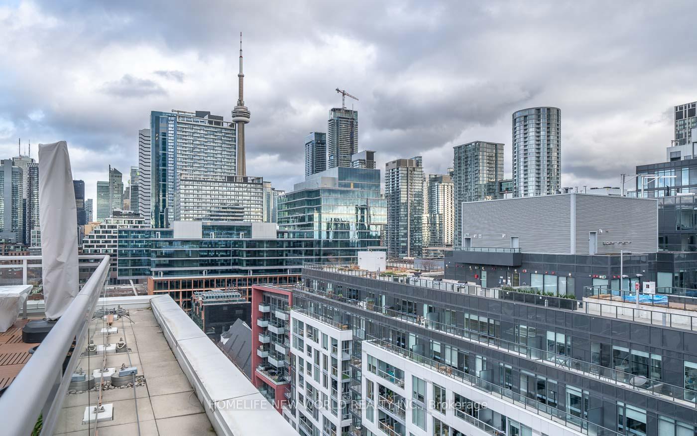 3 Bedrooms Condo at 38 Niagara,  Toronto For sale
