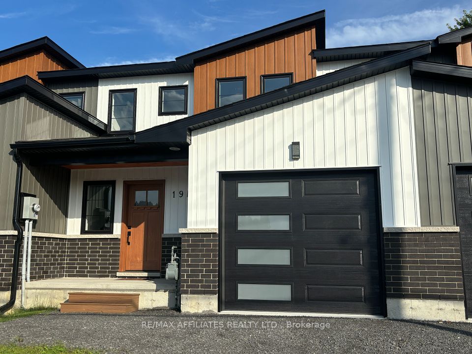 19B Dundas