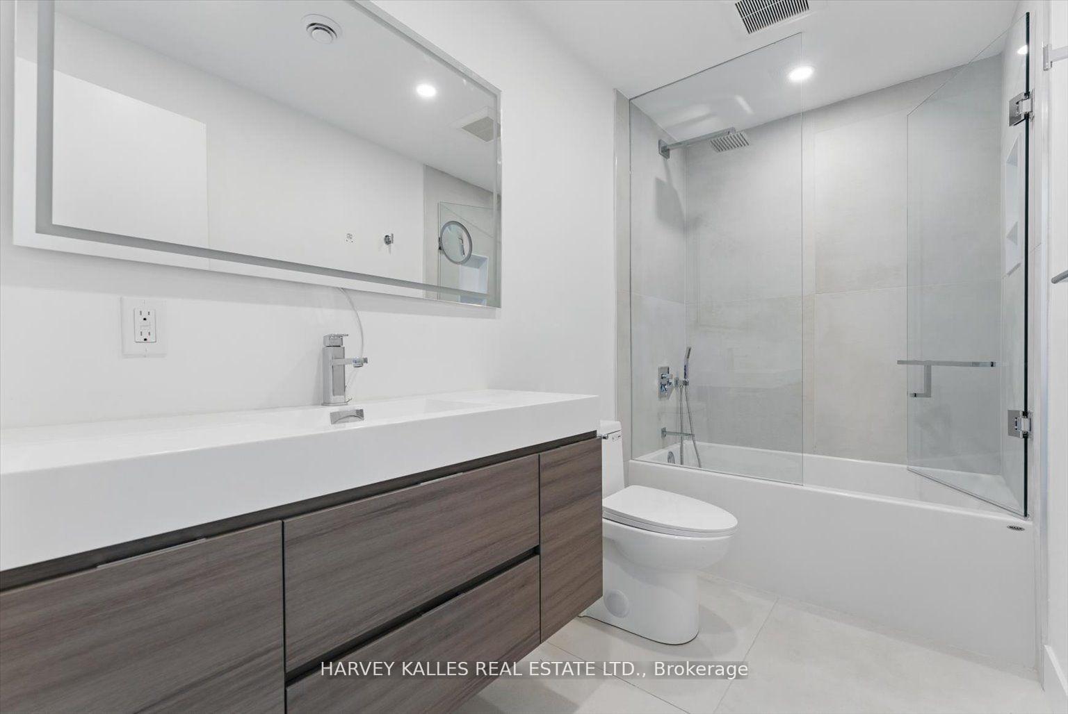 1064 Dufferin Street Rear Garden Suite