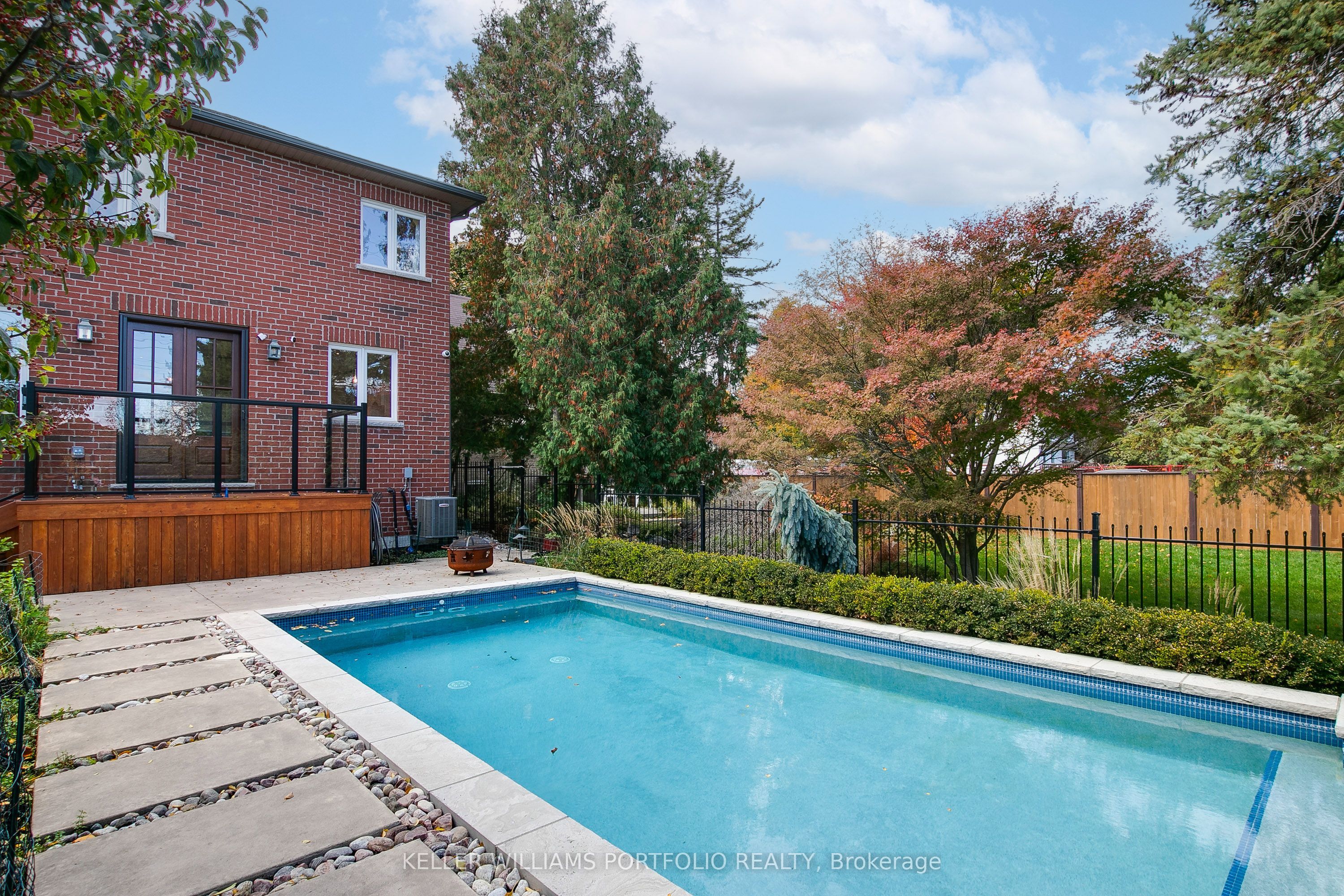75 Ashbourne Drive