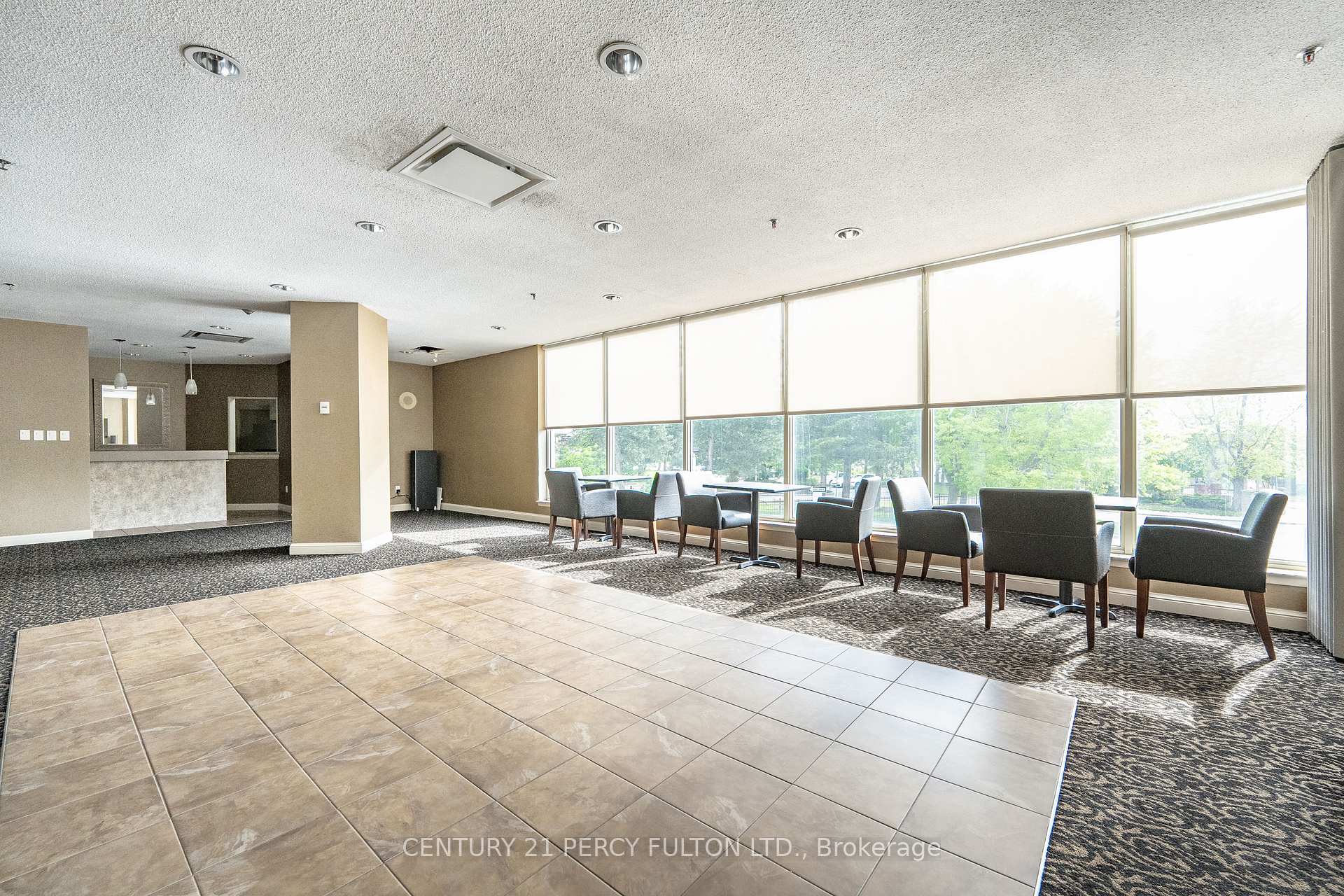 2 Bedrooms Condo at 3 Greystone Walk, Toronto For sale