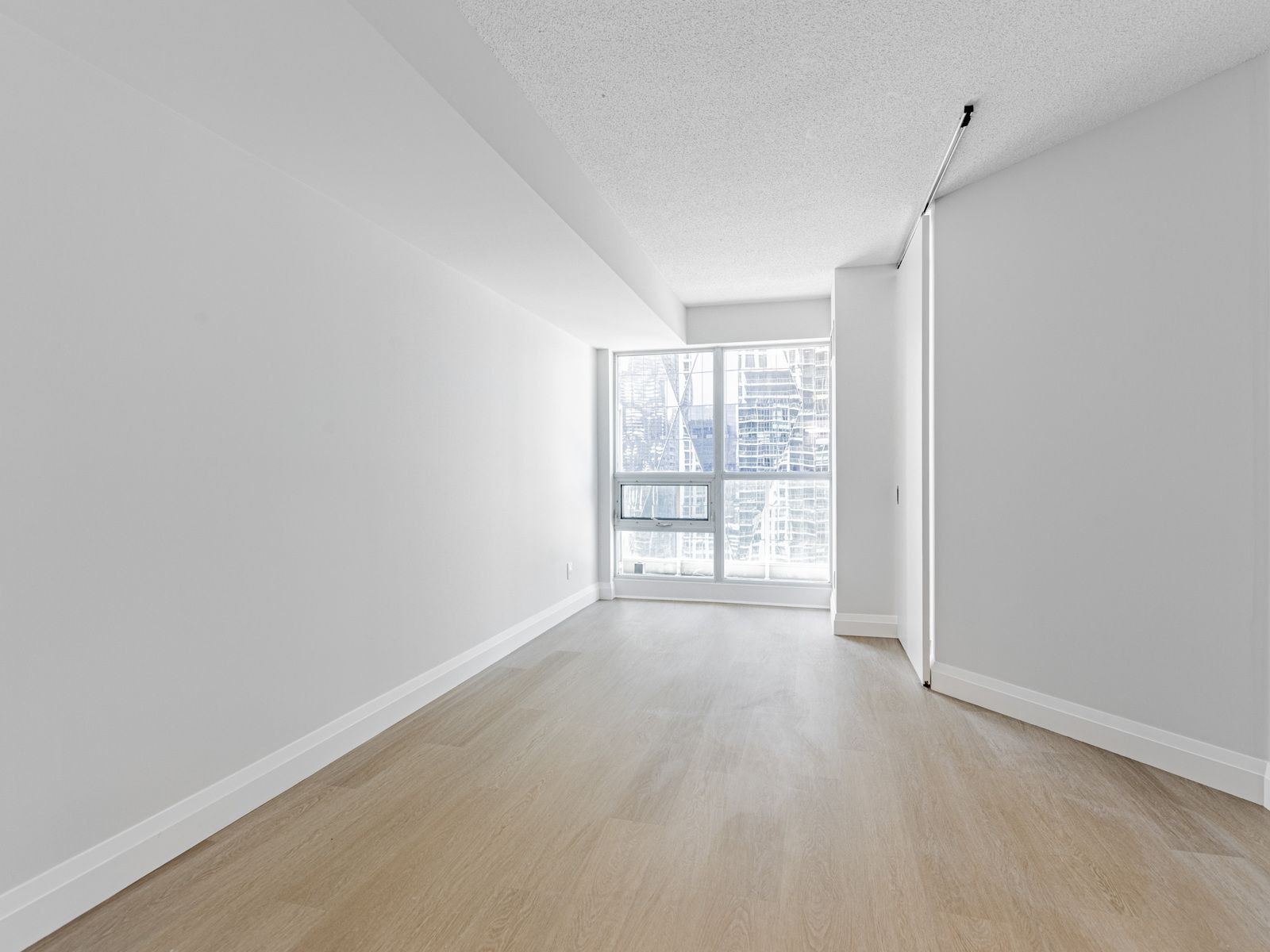 18 Yonge Street 3013