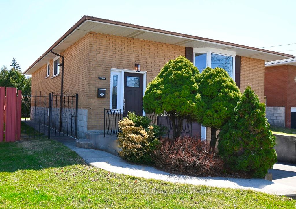 290 Carson Drive, Hamilton, ON L8T 2X7