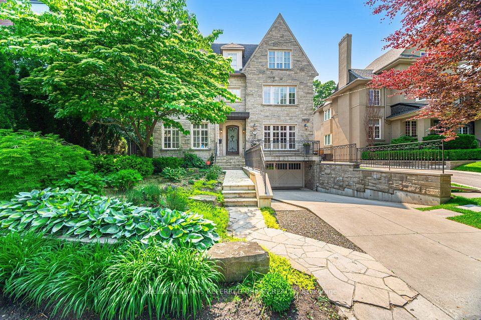 290 Russell Hill