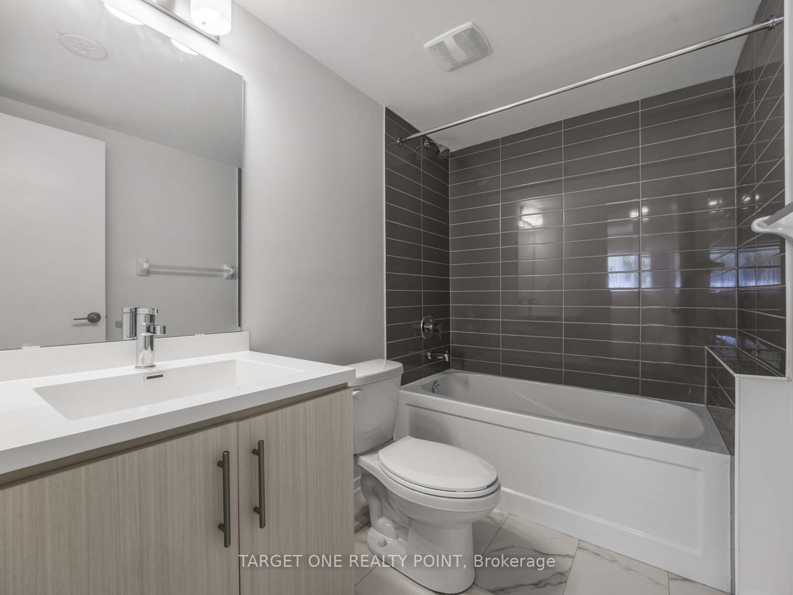2 Bedrooms Condo at 225 Birmingham, Toronto For sale