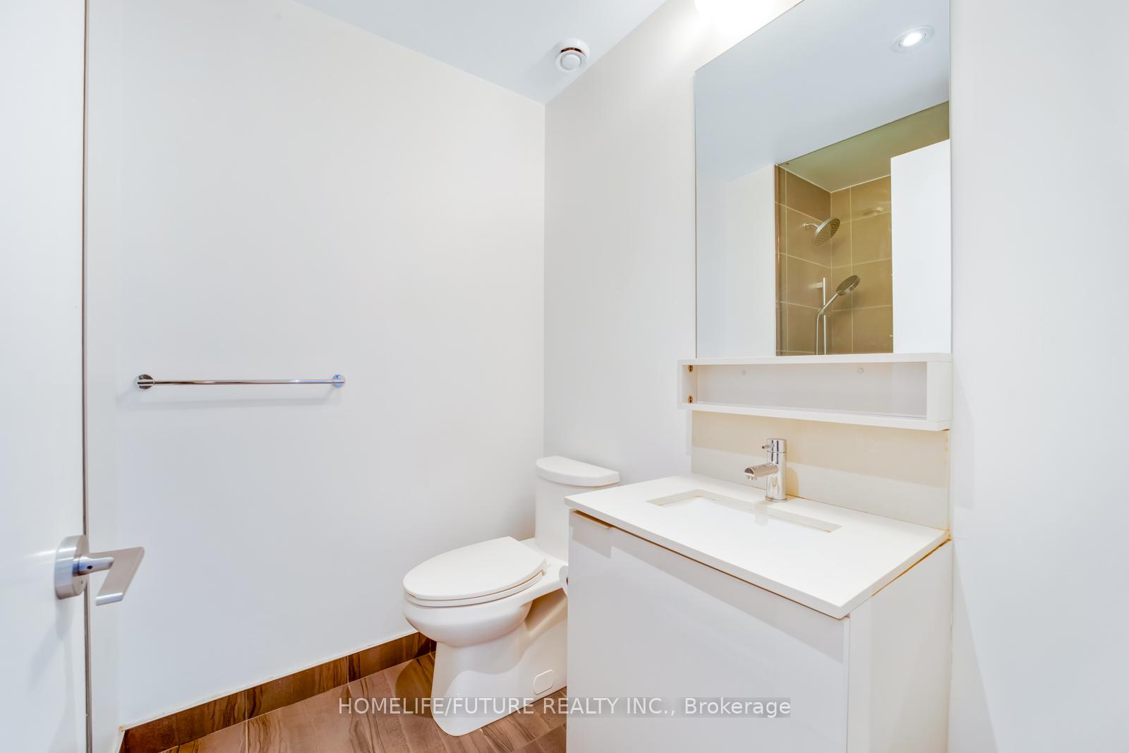 2 Bedrooms Condo at 898 Portage,  Vaughan For sale