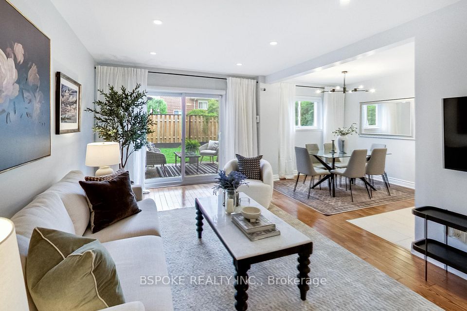 25 Esterbrooke