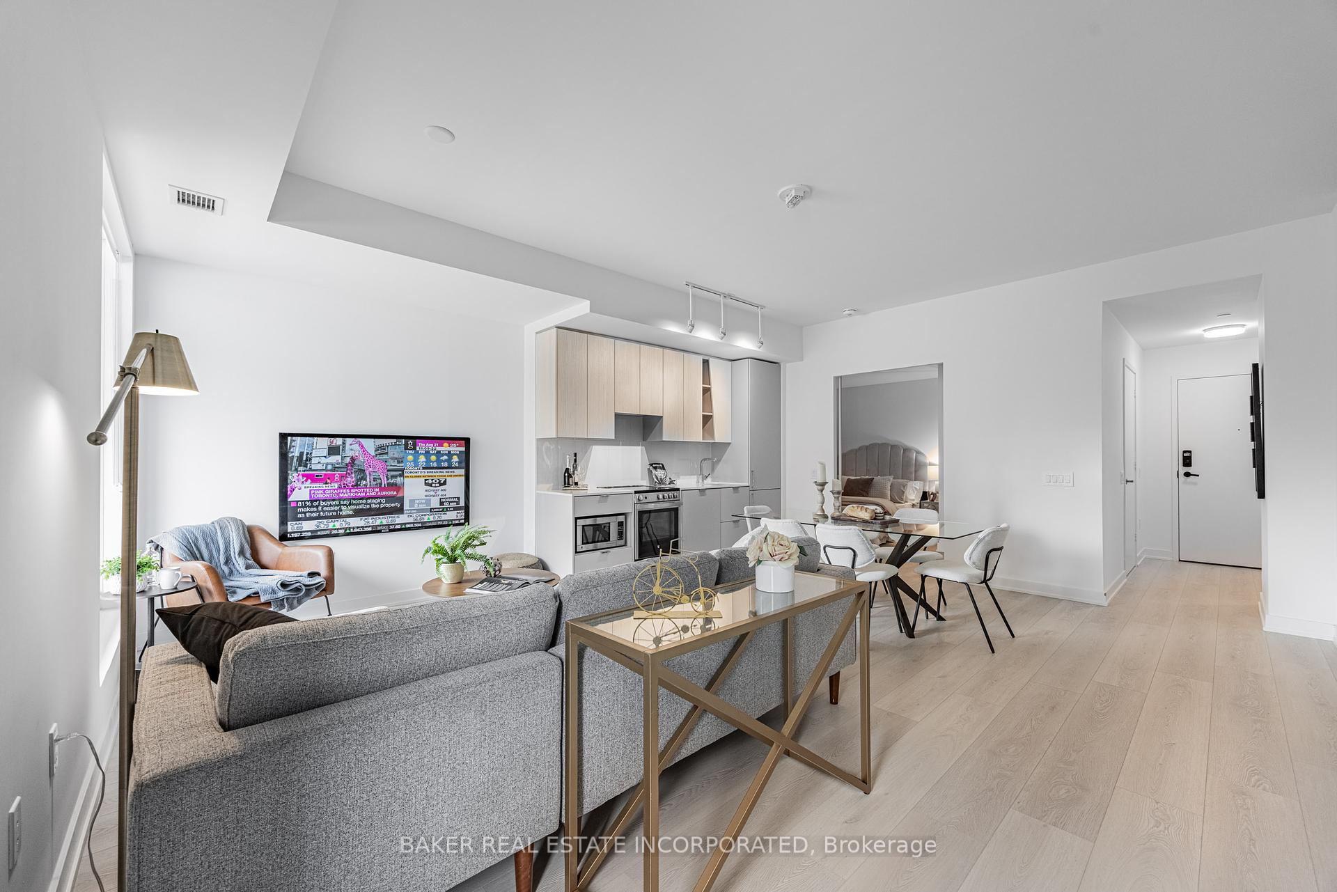 4 Bedrooms Condo at 3883 Quartz,  Mississauga For sale