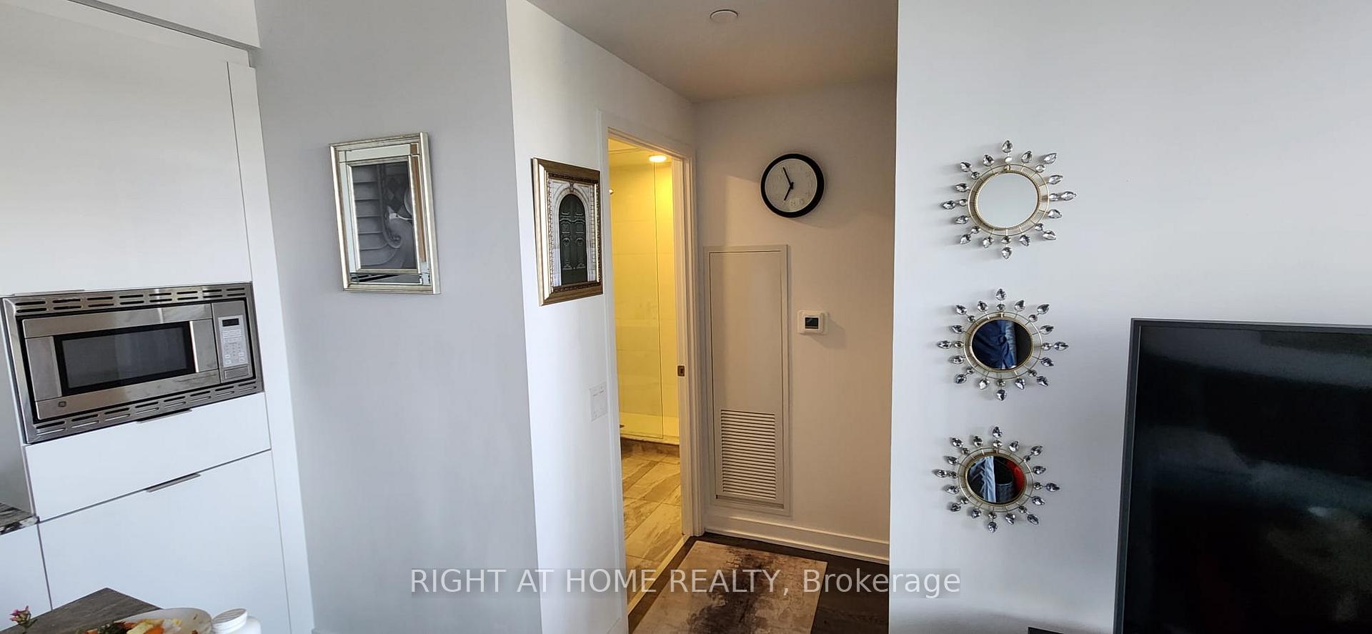 3 Bedrooms Condo at 20 O’Neill, Toronto For sale
