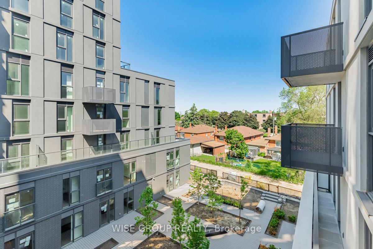 2 Bedrooms Condo at 500 Wilson,  Toronto For sale