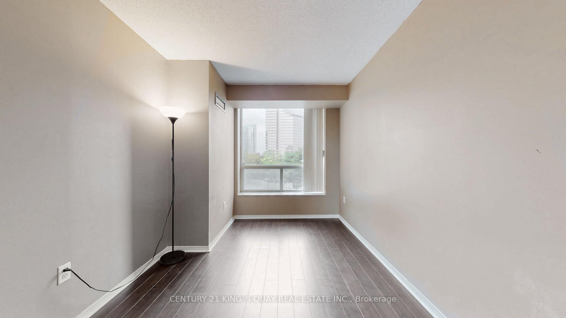 2 Bedrooms Condo at 18 Pemberton, Toronto For sale