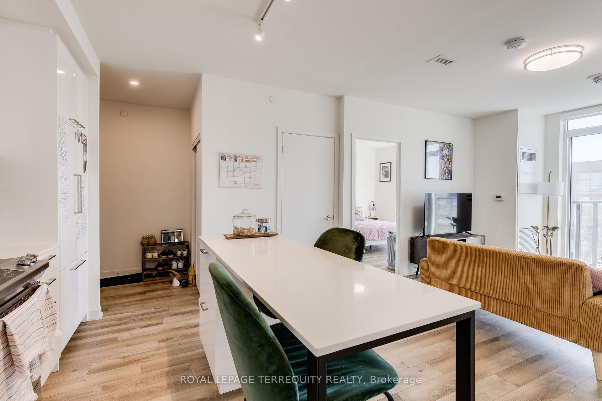 3 Bedrooms Condo at 1808 St Clair, Toronto For sale