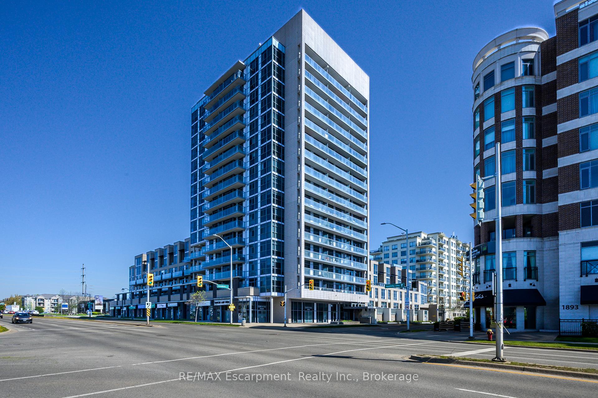 2 Bedrooms Condo at 1940 Ironstone, Burlington For sale