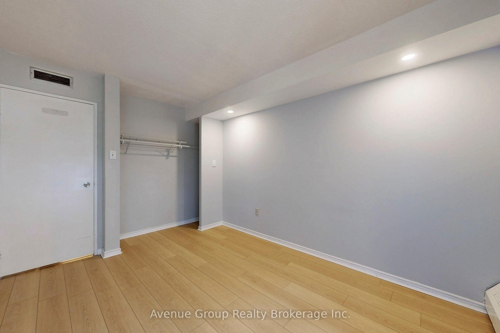3 Bedrooms Condo at 1703 Mccowan, Toronto For sale