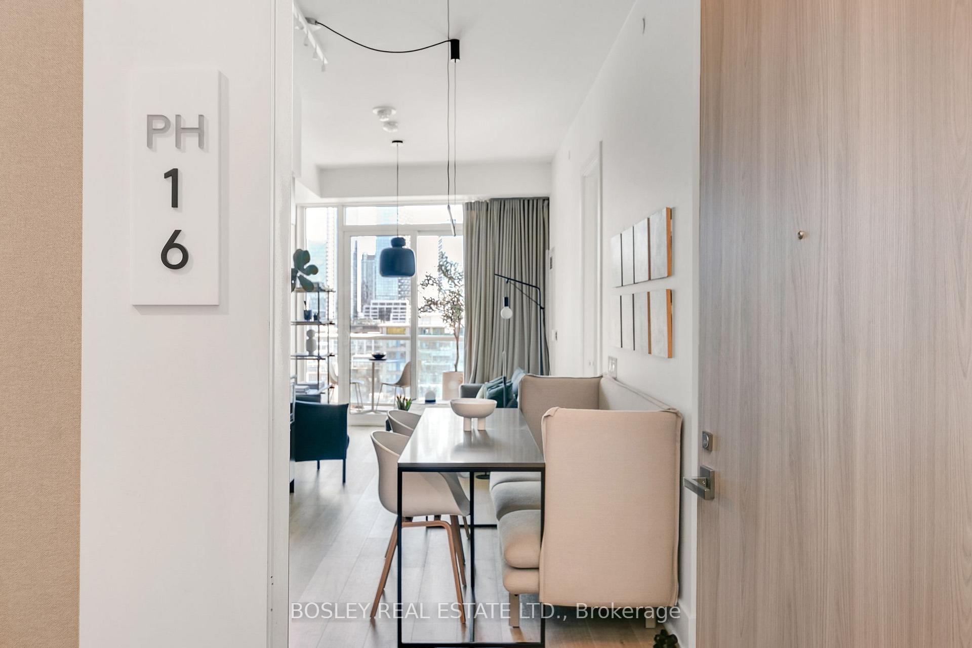 2 Bedrooms Condo at 80 Vanauley, Toronto For sale