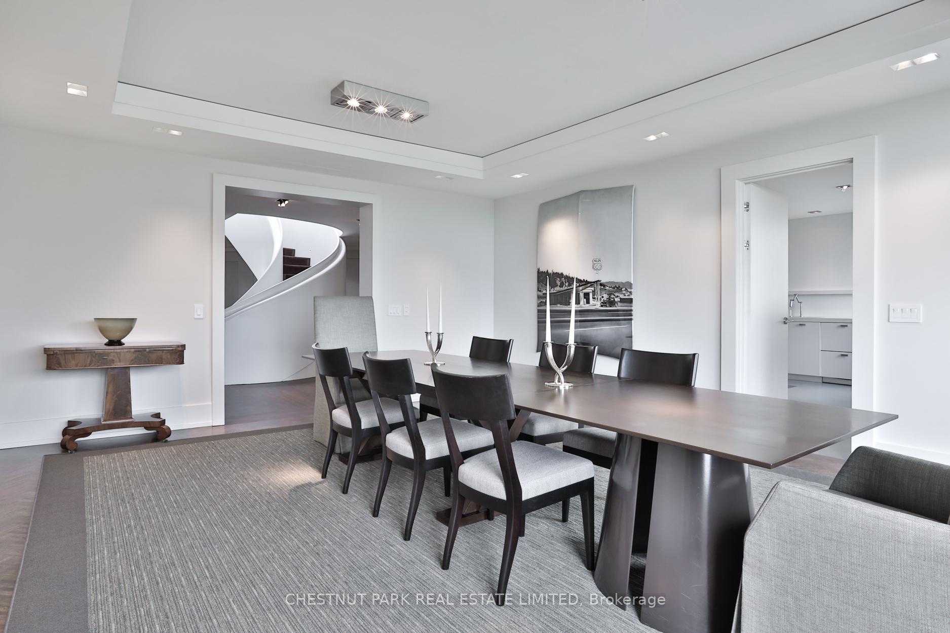 3 Bedrooms Condo at 33 Jackes,  Toronto For sale