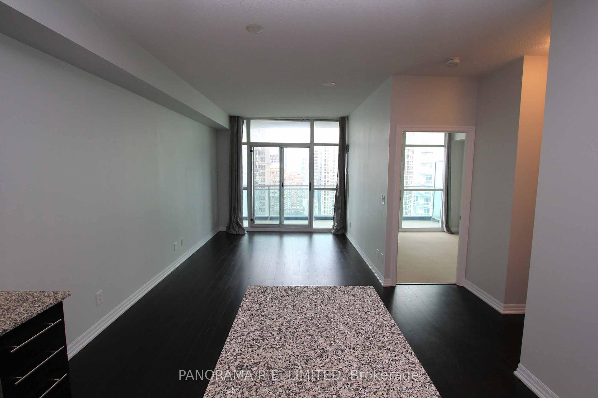 1 Bedroom Condo at 223 Webb, Mississauga For sale