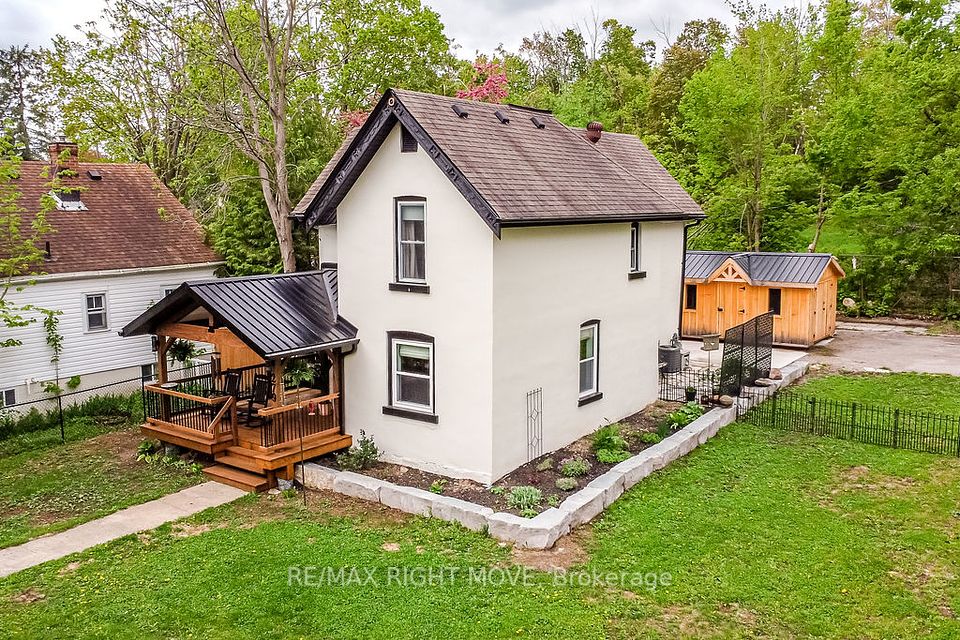 279 Matchedash Street, Orillia, ON L3V 4V8