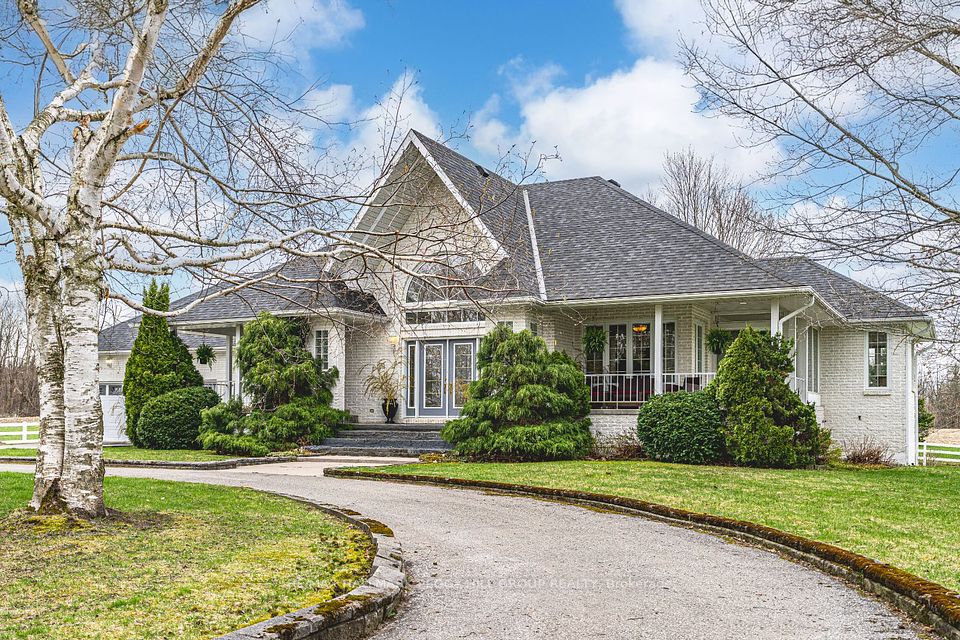 1331 Flos Road 3