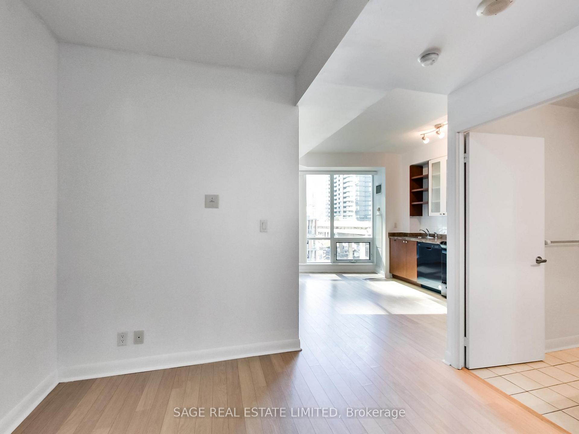 1 Bedroom Condo at 600 Fleet, Toronto For sale