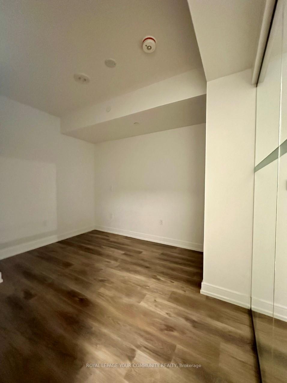 1 Bedroom Condo at 1 Jarvis, Hamilton For sale