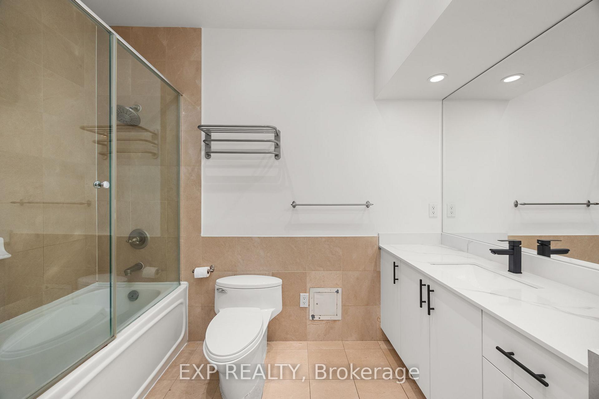 1 Bedroom Condo at 4090 Living Arts, Mississauga For sale