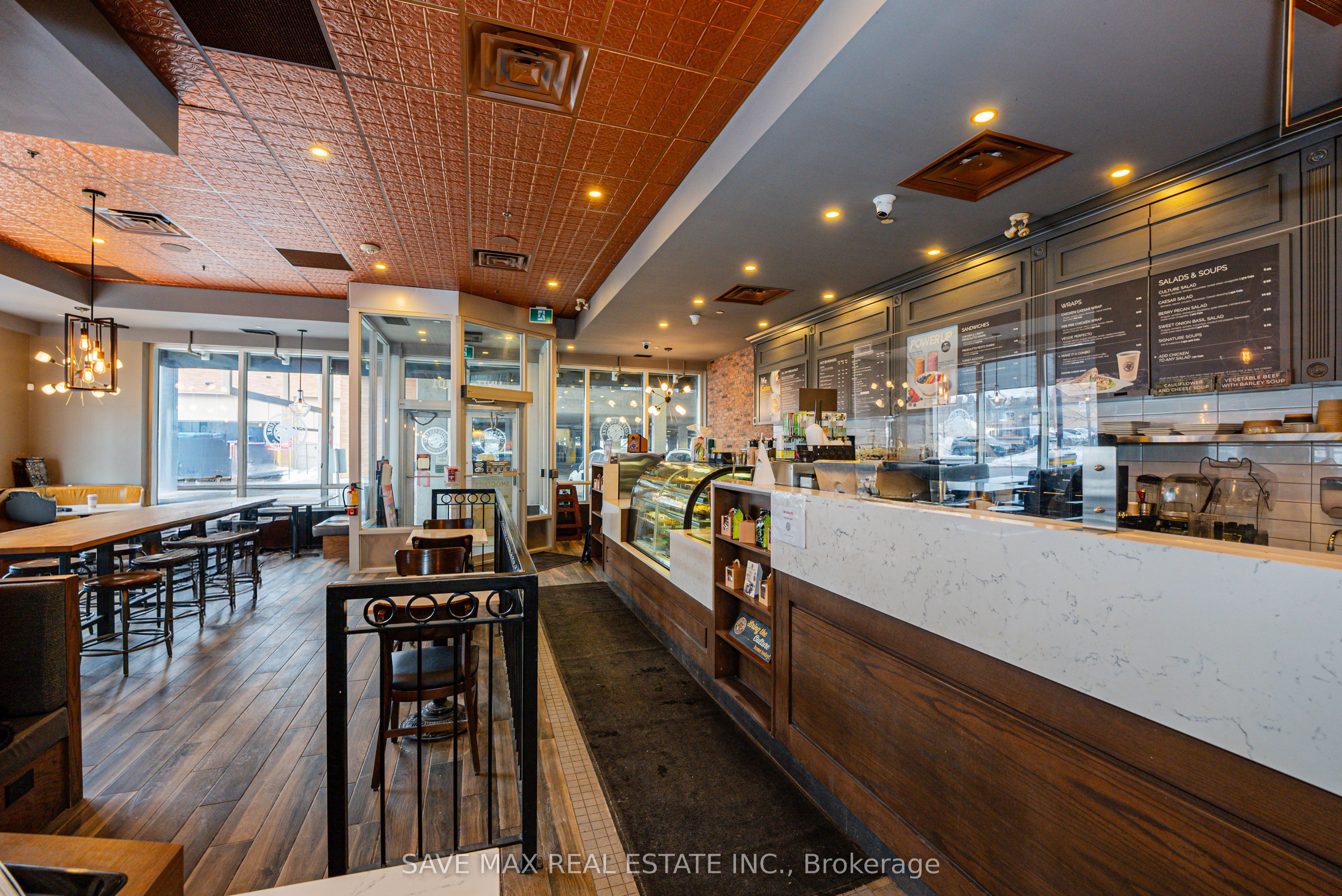 515 Lakeshore Road E, #101