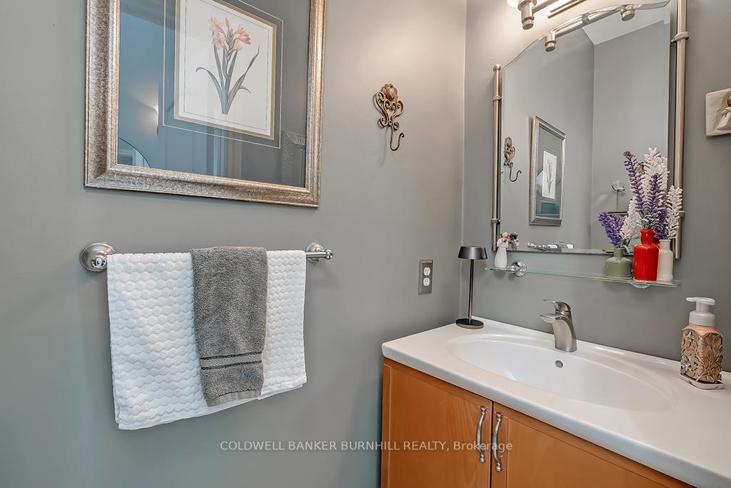 3 Bedrooms Condo at 1375 STEPHENSON,  Burlington For sale