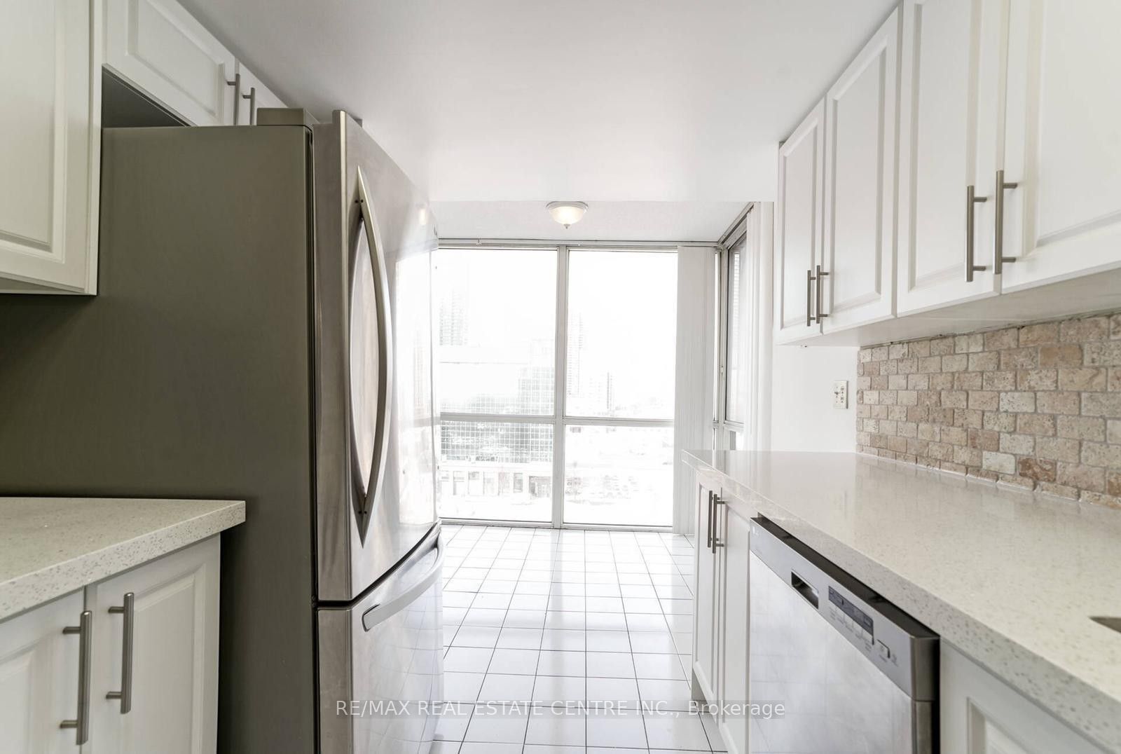 350 Webb Drive, #1407