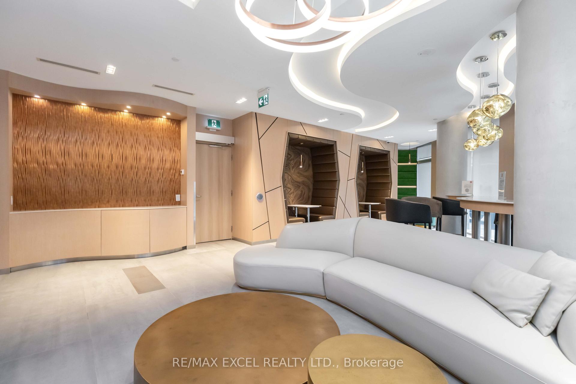 2 Bedrooms Condo at 21 Carlton, Toronto For sale
