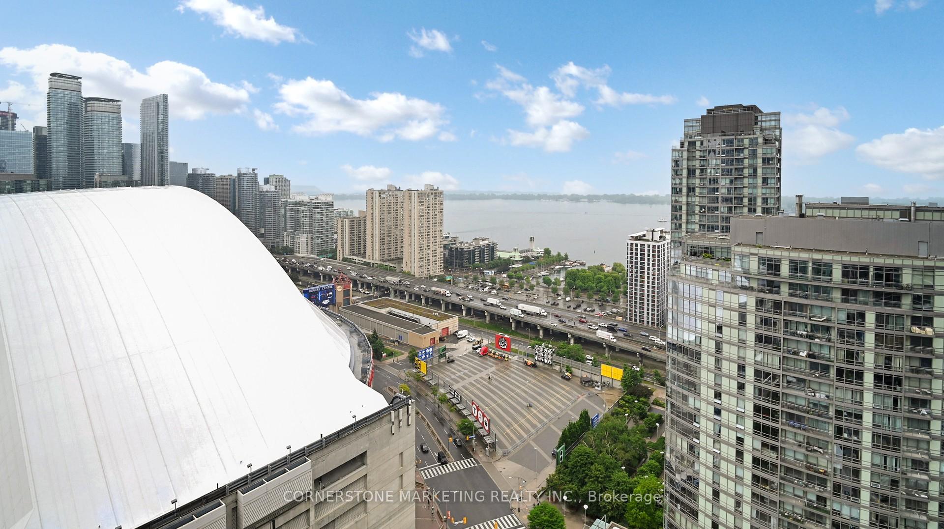 3 Bedrooms Condo at 81 Navy Wharf, Toronto For sale