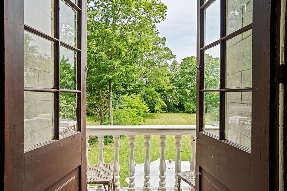 255 Delacourt Road, London North, ON N6G 0H3