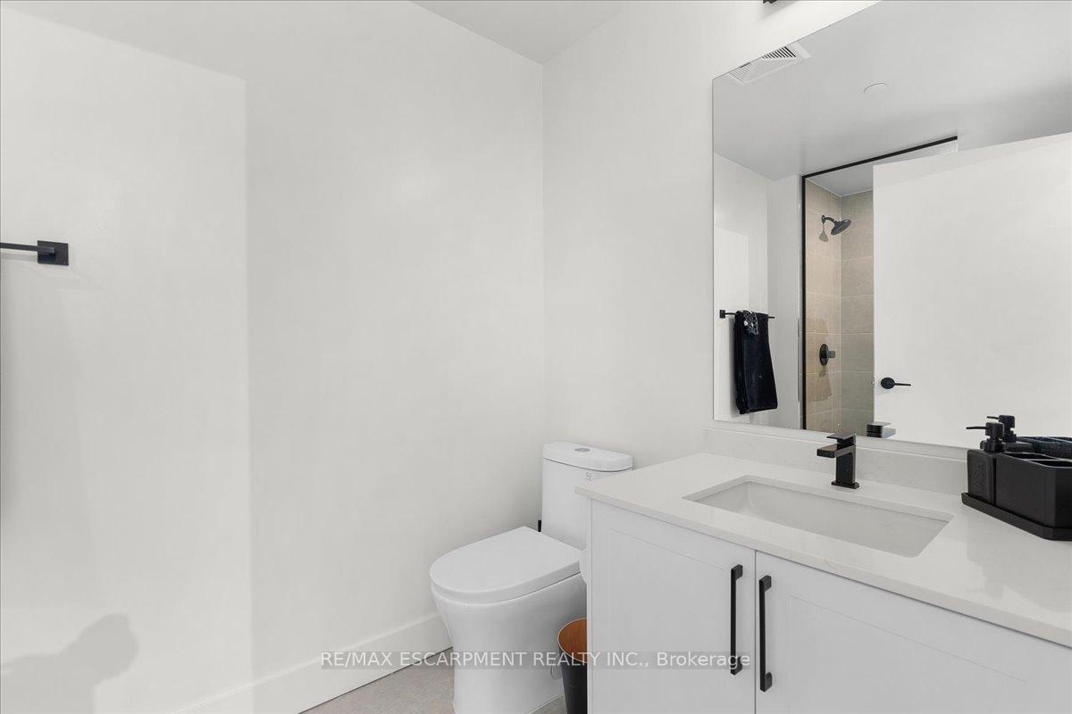 1 Bedroom Condo at 2450 OLD BRONTE, Oakville For sale