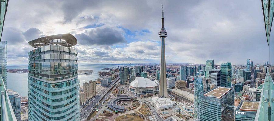 3 Bedrooms Condo at 14 York, Toronto For sale