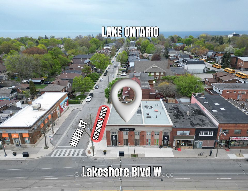 3003 Lake Shore
