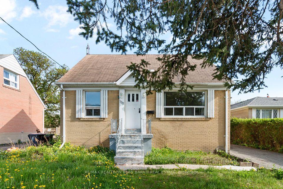 195 Moore Park