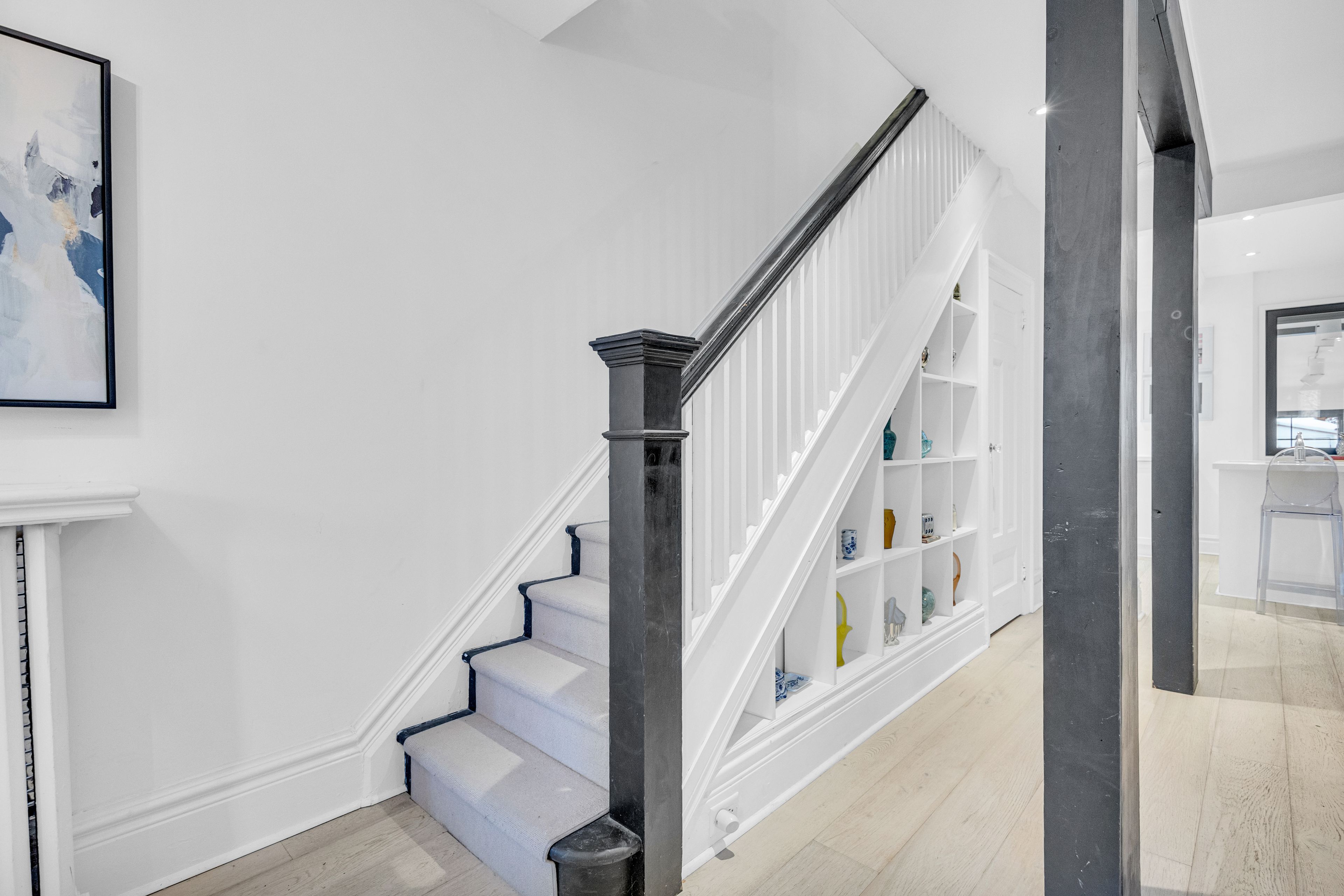 812 Duplex Avenue