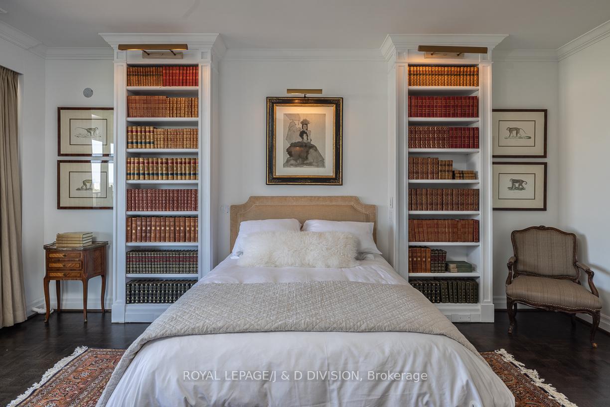 1 Bedroom Co-op at 20 Avoca, Toronto For sale