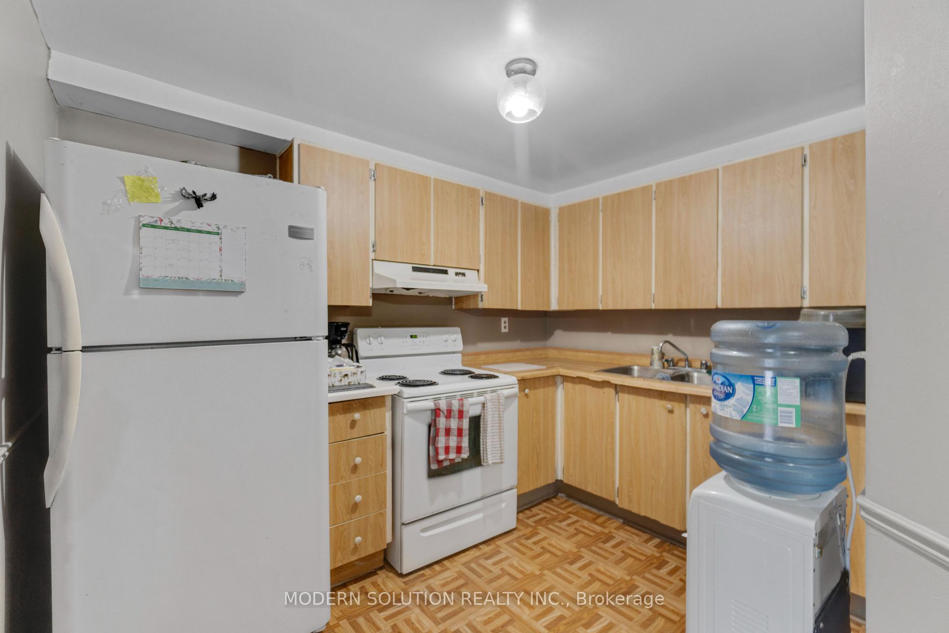 3 Bedrooms Condo at 5580 Sheppard, Toronto For sale