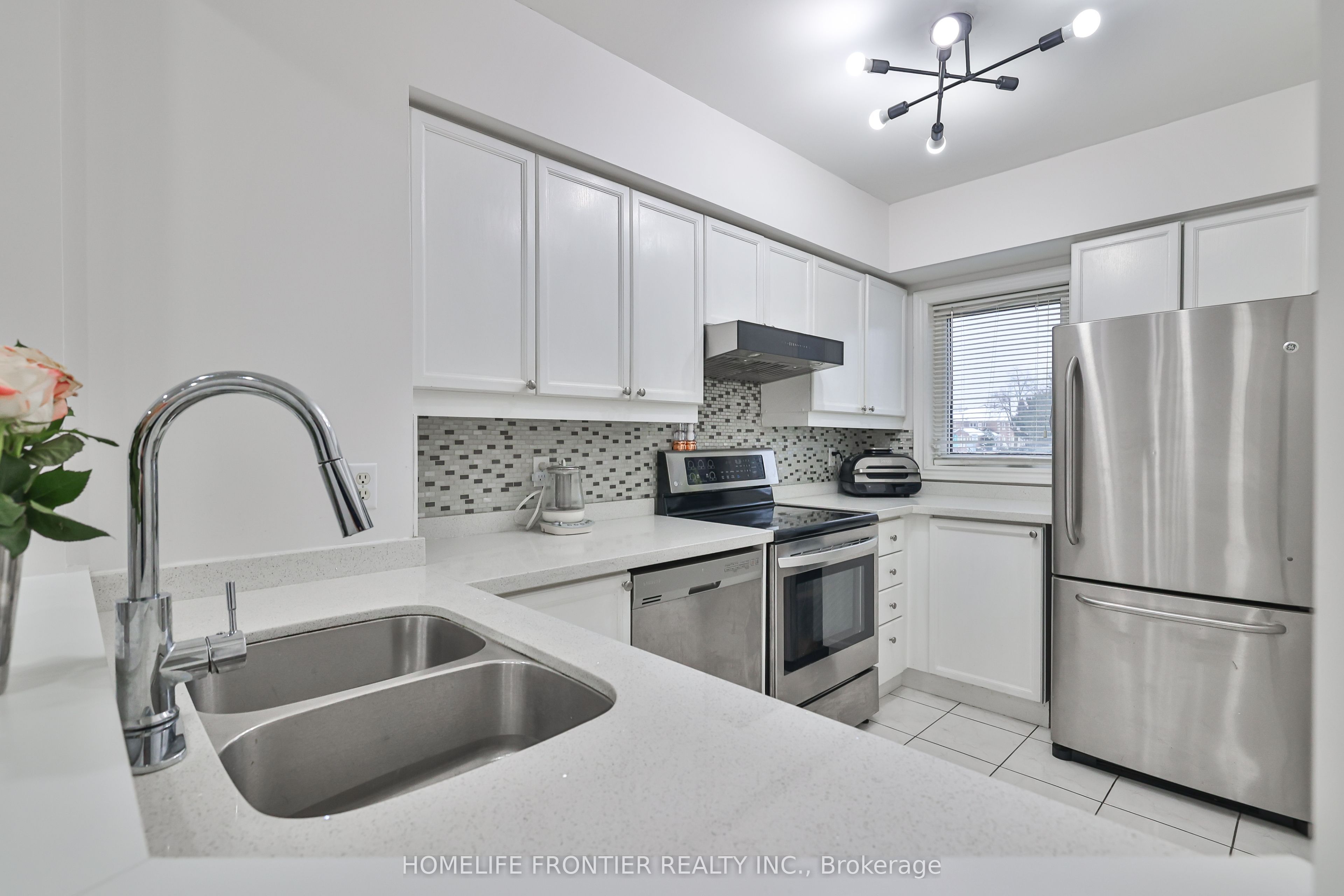 735 New Westminster Drive, #93