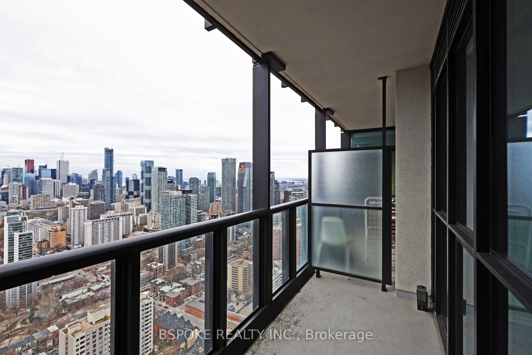 101 Charles Street E, #4402