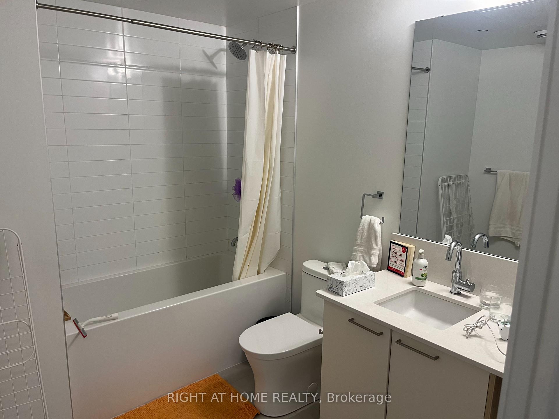 1 Bedroom Condo at 3005 Pine Glen, Oakville For sale