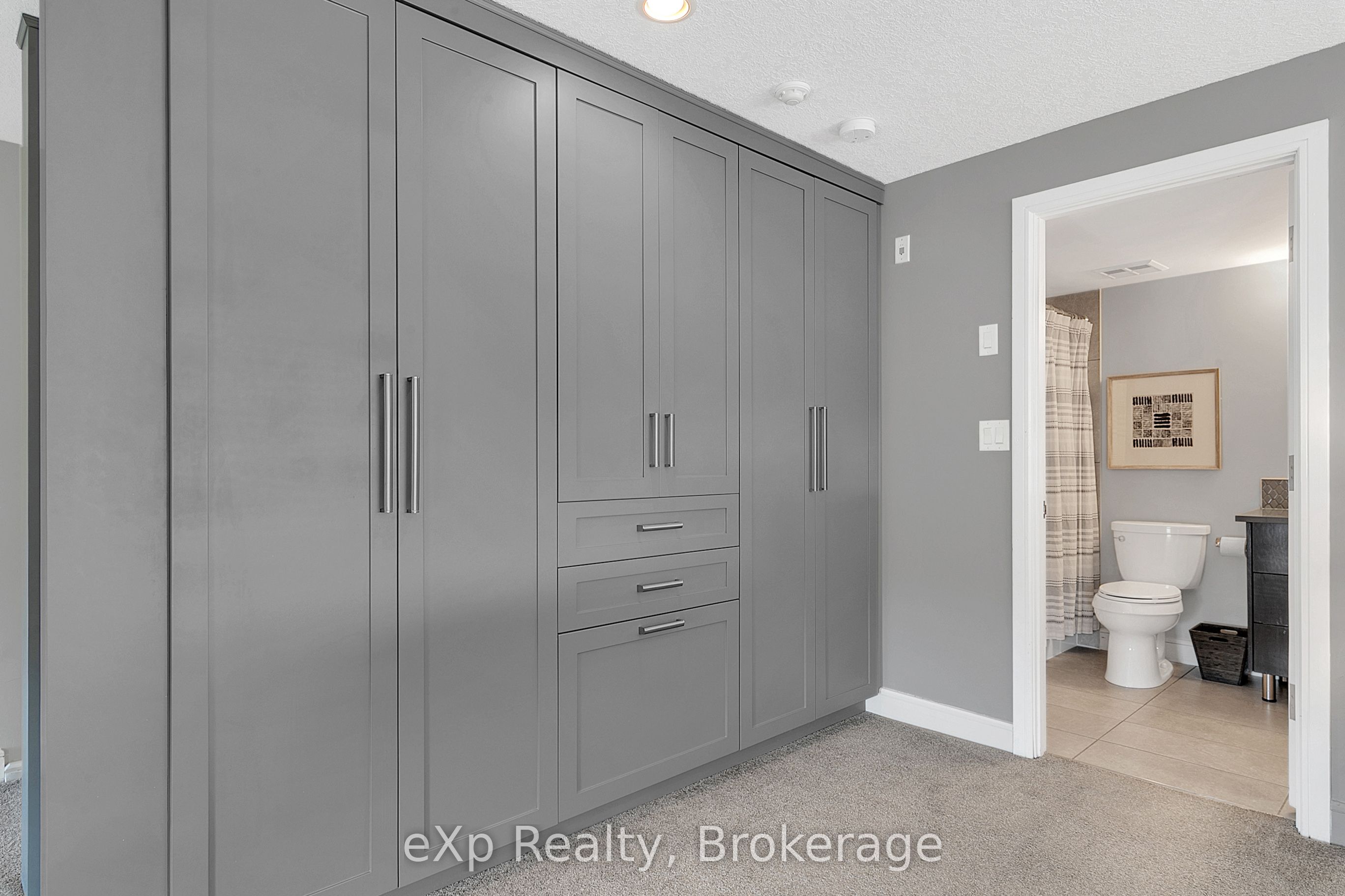 5 Father David Bauer Drive, #402
