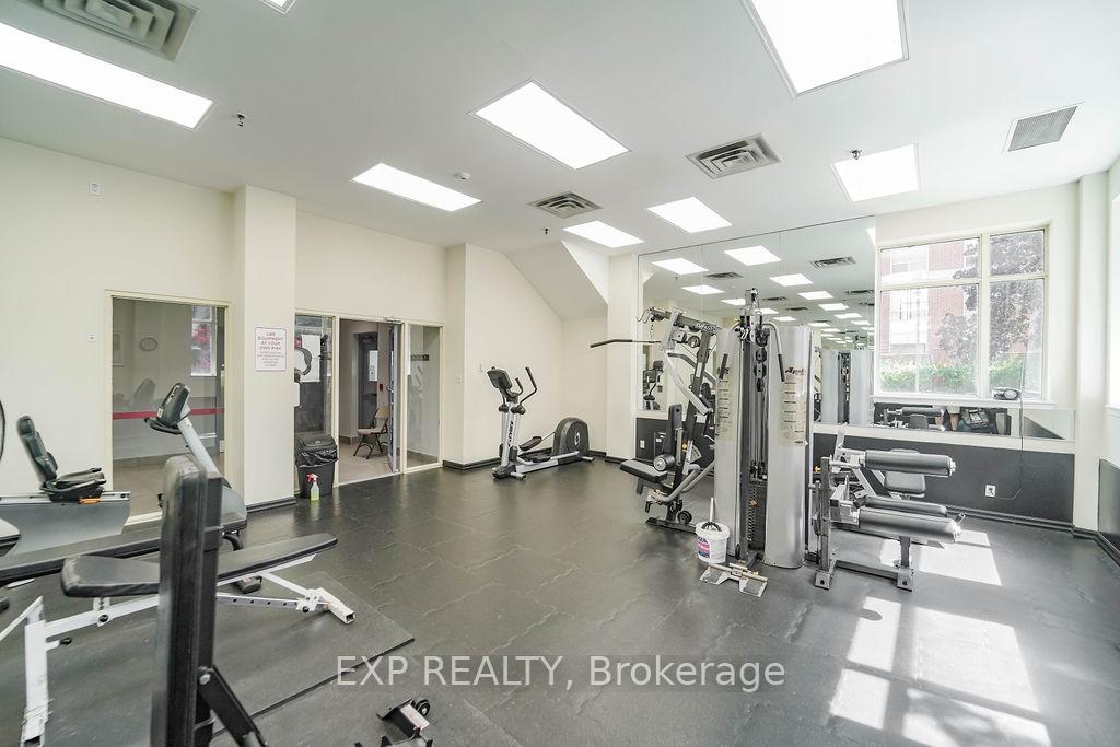 2 Bedrooms Condo at 410 Mclevin, Toronto For sale