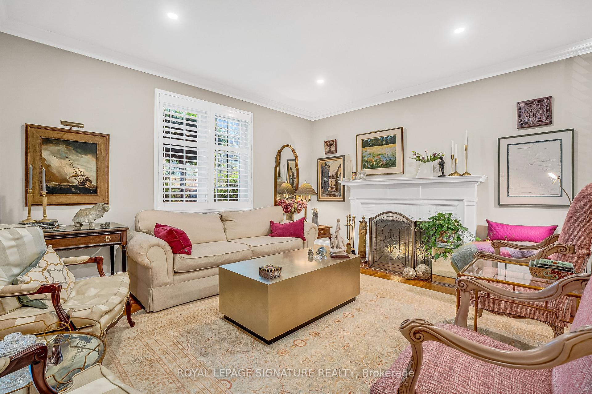 2 Bedrooms Co-op at 150 St Clair, Toronto For sale